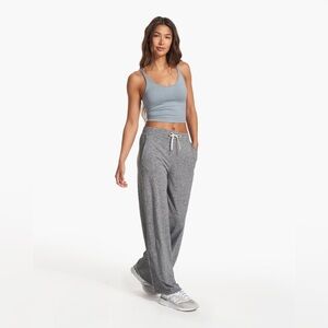 NWT Vuori Halo Performance Crop in Shade Heather